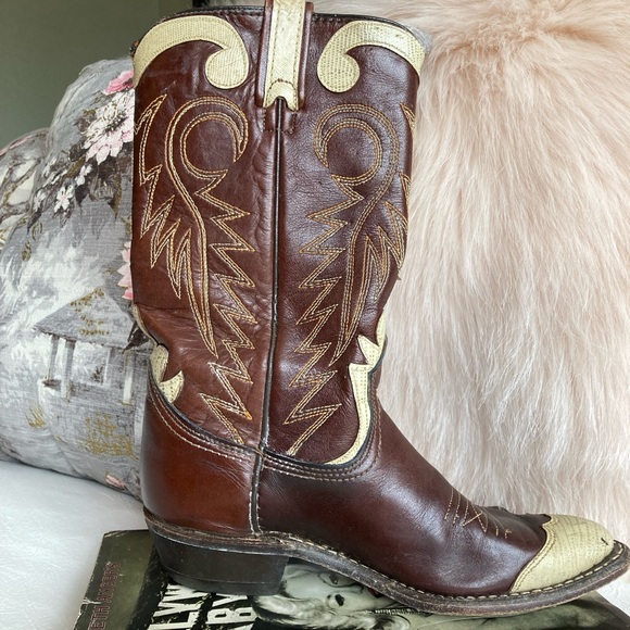 Vintage Texas Brand Unisex Cowboy Boots - Picture 2 of 14